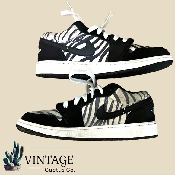 Jordan 1 Low - Zebra Print Sneakers - Great Condition - Picture 4 of 16